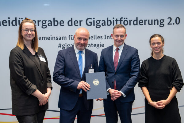 Übergabe des Bundesbescheides für die Gigabit 2.0 Förderung