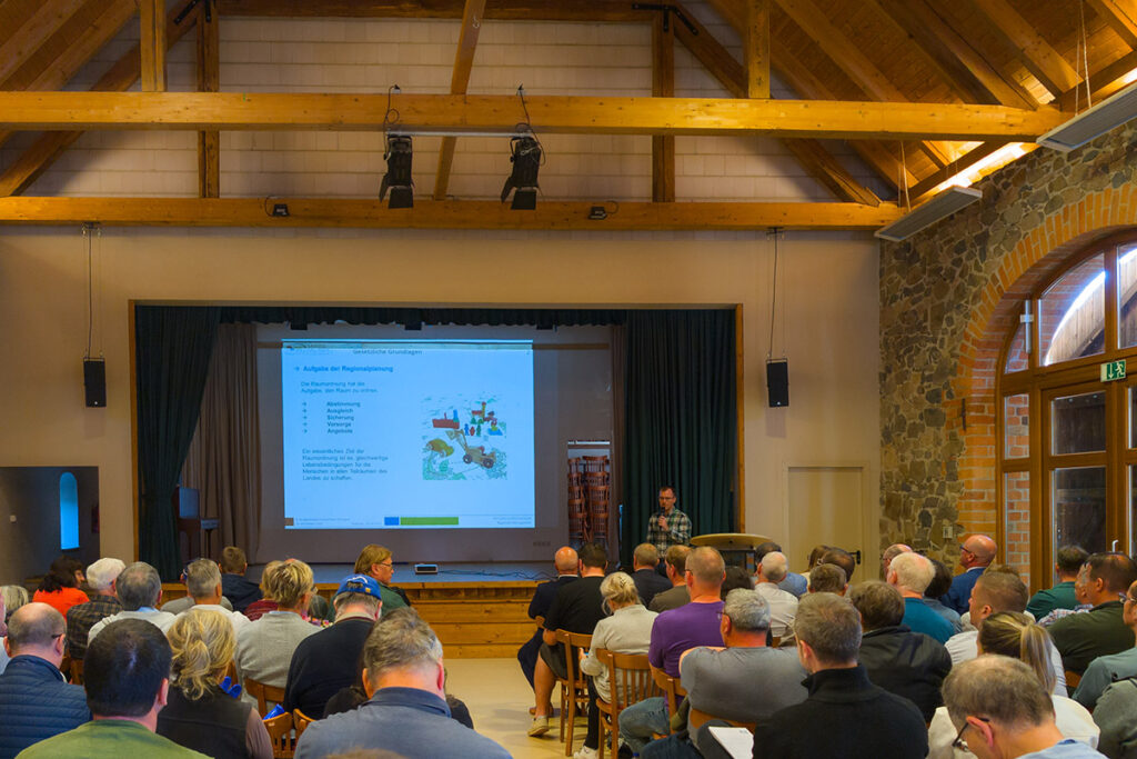 PXL_20250428_163525920.RAW-02.ORIGINAL