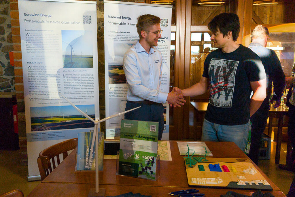 PXL_20250428_172309086.RAW-02.ORIGINAL